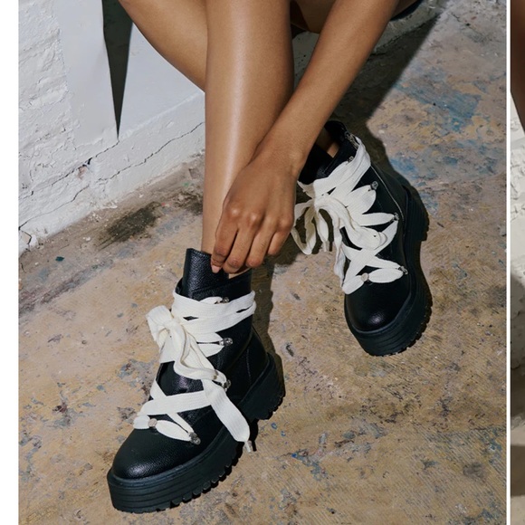 Azalea Wang Shoes - Azalea wang Pollux black ankle boots no laces